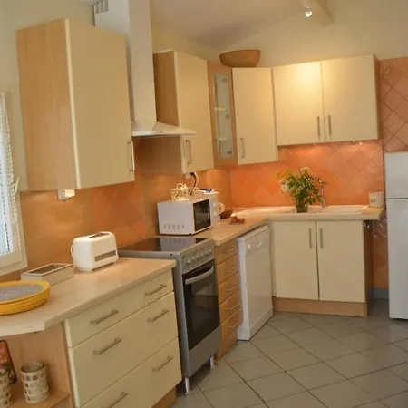 Sivan Sejour Arlesien 2 A 6 Personnes Wifi Climatisation Parking 아흘르