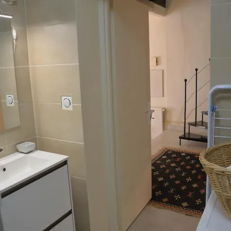 Apartment Sivan Sejour Arlesien 2 A 6 Personnes Wifi Climatisation Parking Arles